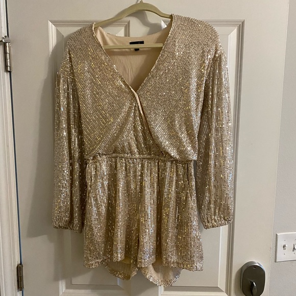Vici Sequin Romper - Picture 4 of 8